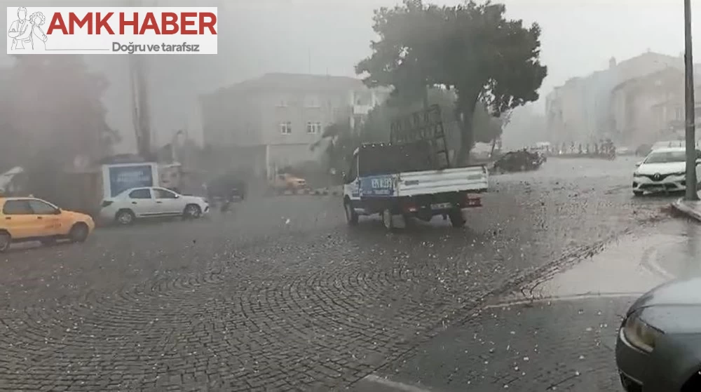 Tekirdağ’da fırtına sonrası çatılar uçtu, ağaçlar devrildi!